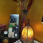 Bed & Breakfast Centrale 4* Болонья