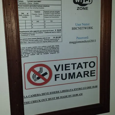 Bed&Breakfast CENTRALE Frühstückspension 4*