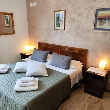 Bed & Breakfast Centrale לינה וארוחת בוקר בולוניה