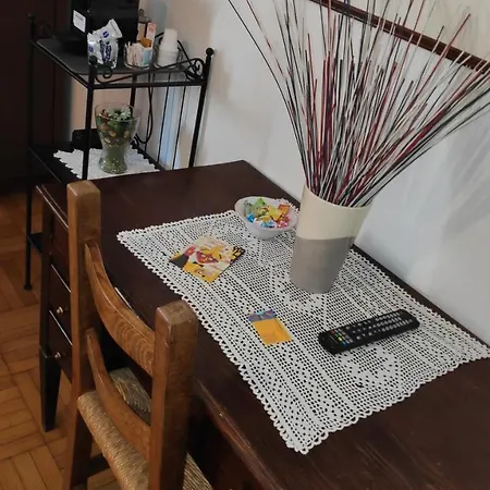 Bed & Breakfast Centrale לינה וארוחת בוקר 4*