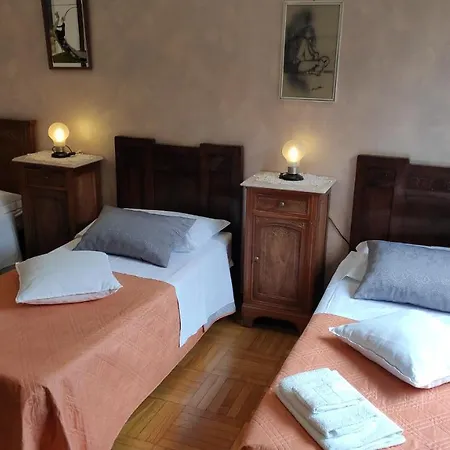 Couette-café Bed & Breakfast Centrale 3*