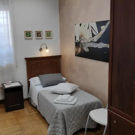 לינה וארוחת בוקר Bed & Breakfast Centrale 4*