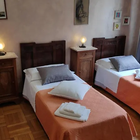 Bed&Breakfast CENTRALE 4*