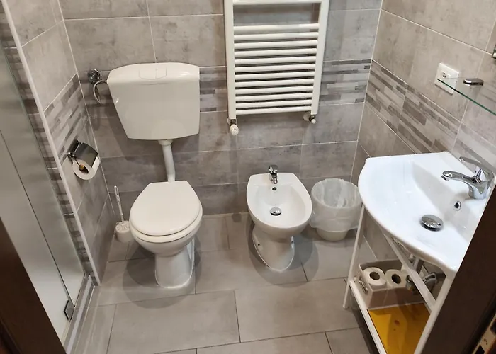 Bed & Breakfast Centrale 4* بولونيا