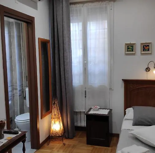 فندق مبيت وإفطار Bed & Breakfast Centrale 4*