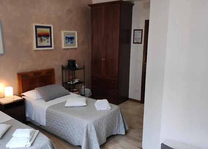 فندق مبيت وإفطار Bed & Breakfast Centrale 4*